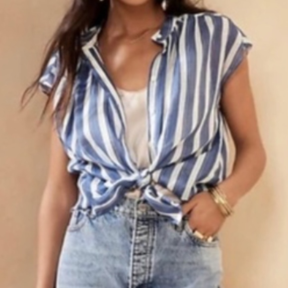 Banana Republic Tops - Banana Republic Oversized Ramie Shirt
